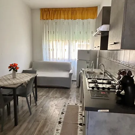 Apartment Casa Angela Solarium Con Vasca Idromassaggio, Sauna E Sala Fitness *