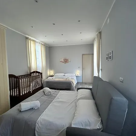 Apartment Casa Angela Solarium Con Vasca Idromassaggio, Sauna E Sala Fitness