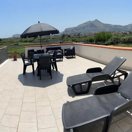 Casa Angela Solarium Con Vasca Idromassaggio, Sauna E Sala Fitness *